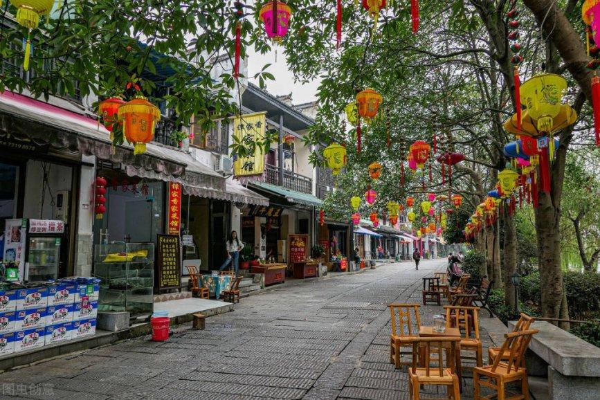小红帽的冒险之旅